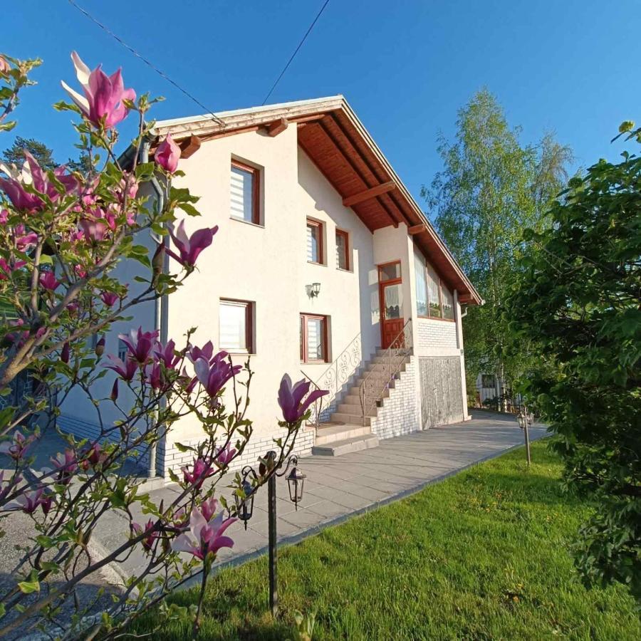 Holiday Home Green ซาราเยโว ภายนอก รูปภาพ