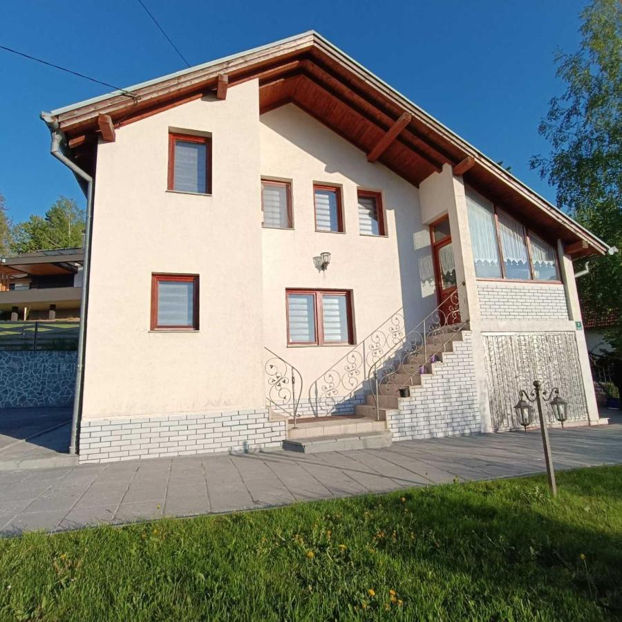 Holiday Home Green ซาราเยโว ภายนอก รูปภาพ