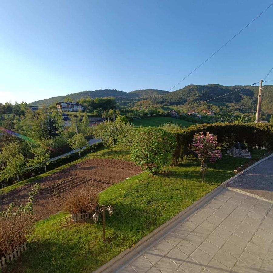 Holiday Home Green ซาราเยโว ภายนอก รูปภาพ