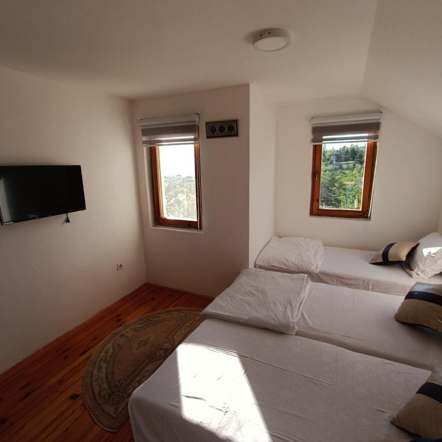Holiday Home Green ซาราเยโว ภายนอก รูปภาพ